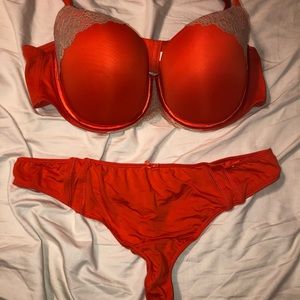 NWOT Cacique bra and panty set